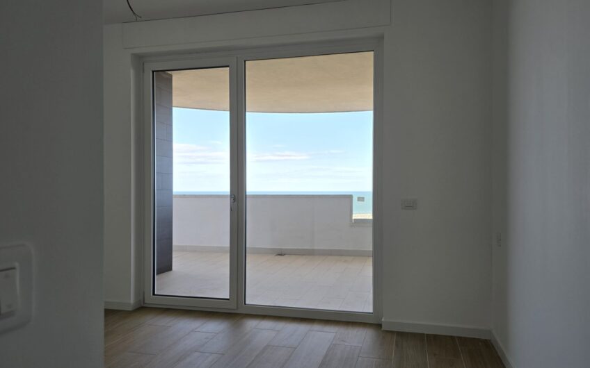 TERMOLI : Vista Mare – Ampio Trilocale con vista tremiti!