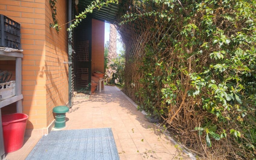 TERMOLI: Villa tri-familiare a colle della torre