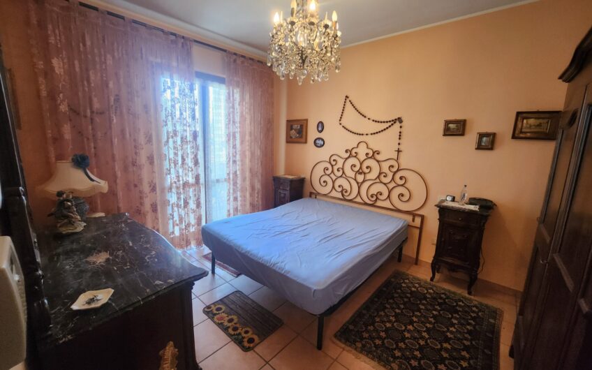 TERMOLI: Villa tri-familiare a colle della torre