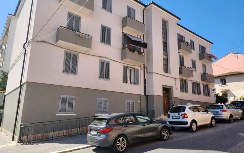 Campobasso: in vendita ampio e luminoso appartamento finemente ristrutturato in Via Pasubio