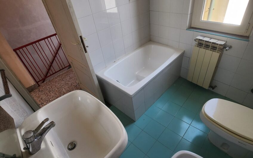🏛️ Borgo Antico di Termoli – Unità Indipendente da Ristrutturare (Ideale Investimento/B&B)