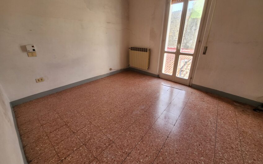 🏛️ Borgo Antico di Termoli – Unità Indipendente da Ristrutturare (Ideale Investimento/B&B)