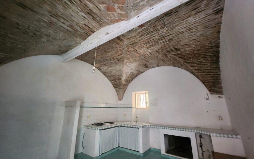 🏛️ Borgo Antico di Termoli – Unità Indipendente da Ristrutturare (Ideale Investimento/B&B)