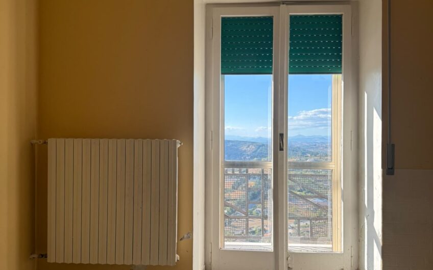 🏡 Ferrazzano: Ampio Quadrilocale panoramico in vendita al Centro