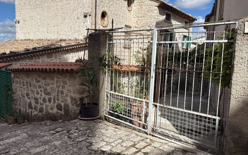 🏡 Ferrazzano: Ampio Quadrilocale panoramico in vendita al Centro