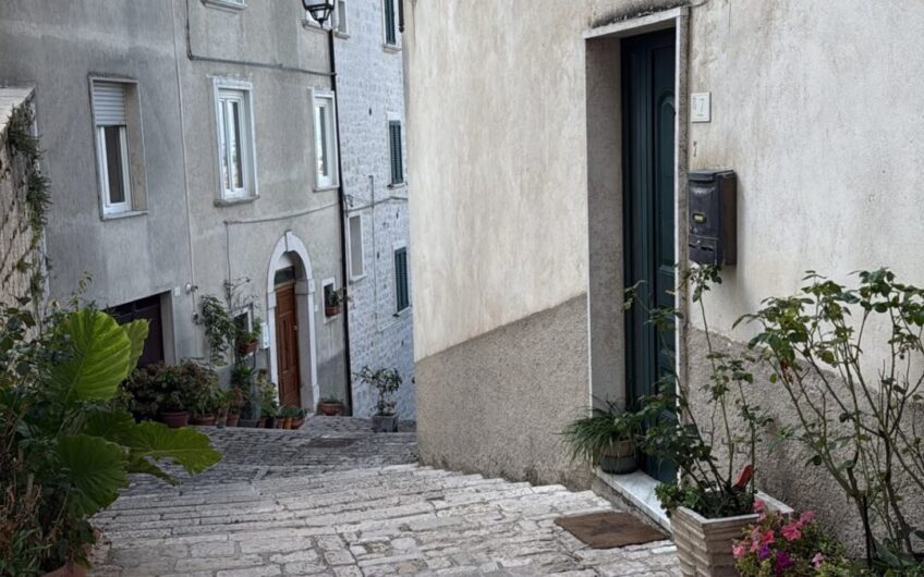 🏡 Ferrazzano: Ampio Quadrilocale panoramico in vendita al Centro