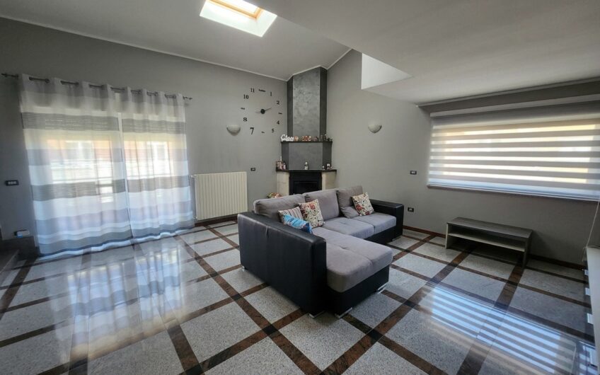 🏡 SPAZIO, COMODITÀ E INDIPENDENZA: LA VILLA BIFAMILIARE CHE STAVI CERCANDO! ✨