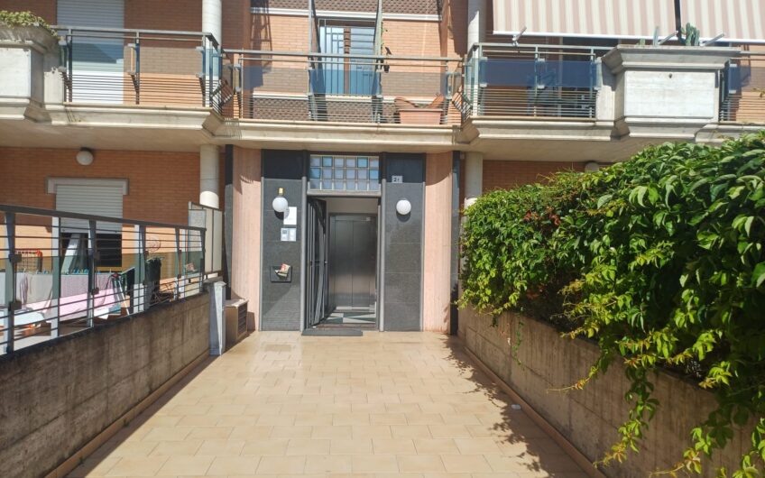 🏠 LUMINOSO APPARTAMENTO CON TERRAZZO VISTA MARE – QUARTIERE COLLE MACCHIUZZO