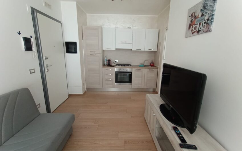 📍 Campobasso Via del Castello – Elegante Bilocale Arredato con Terrazzo Abitabile