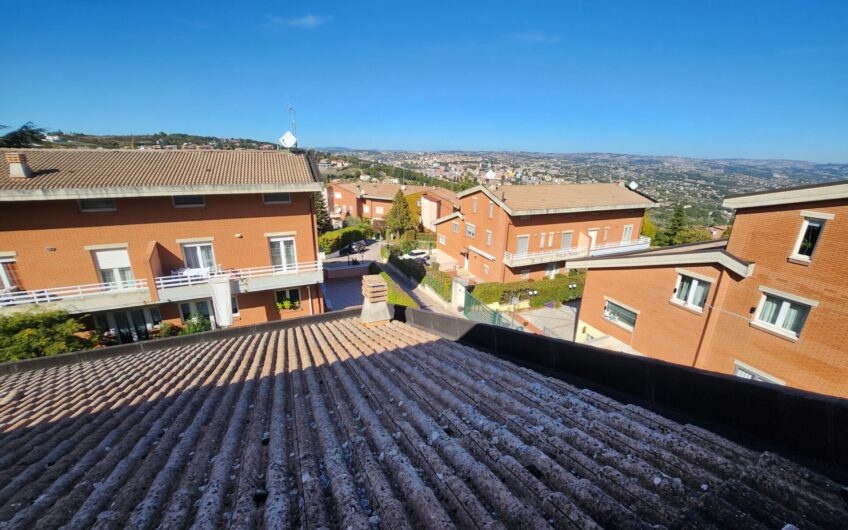 🏡 SPAZIO, COMODITÀ E INDIPENDENZA: LA VILLA BIFAMILIARE CHE STAVI CERCANDO! ✨