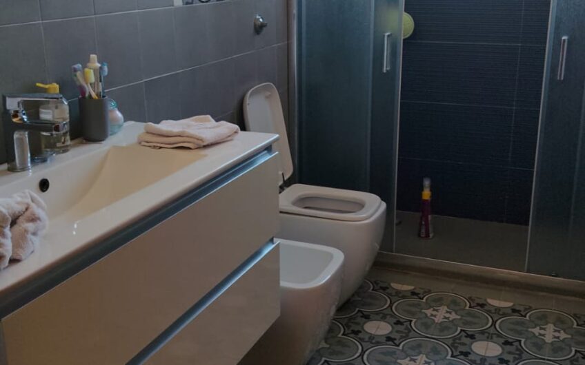 🏡 Campobasso: Luminoso appartamento con balconi in Via Cirese