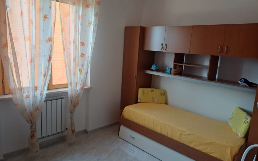 🏠 LUMINOSO APPARTAMENTO CON TERRAZZO VISTA MARE – QUARTIERE COLLE MACCHIUZZO